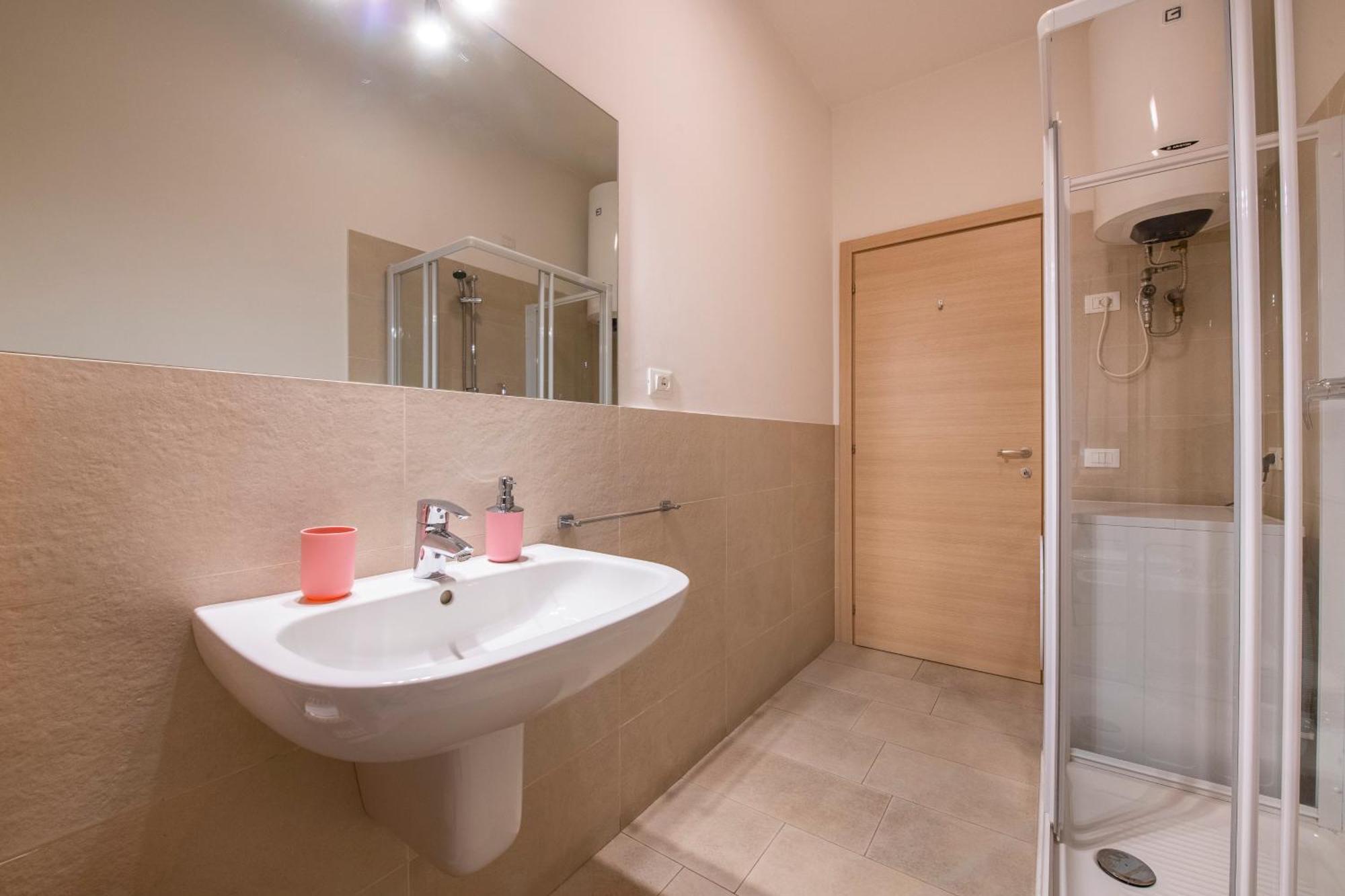 Tra Piazza Erbe E Piazza Bra Raffinata Maison Otel Verona Dış mekan fotoğraf